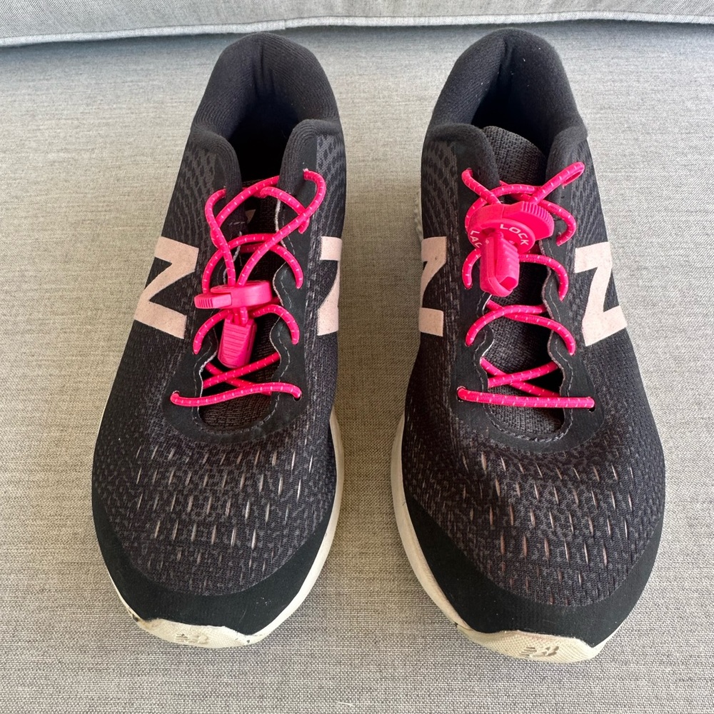 New Balance Black and light pink with hot pink Lock Laces! Size US 4.5